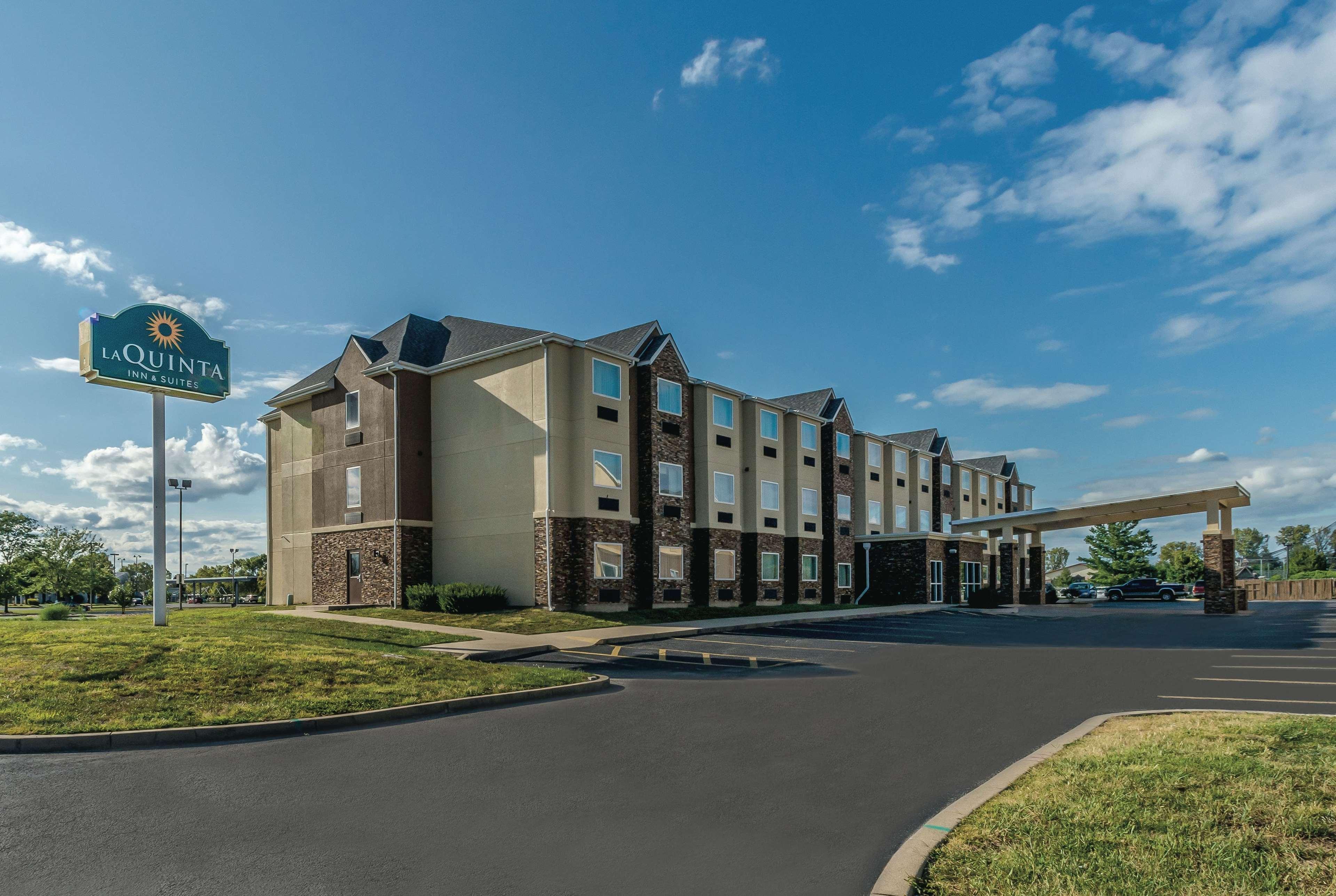La Quinta By Wyndham Collinsville - St. Louis Bagian luar foto