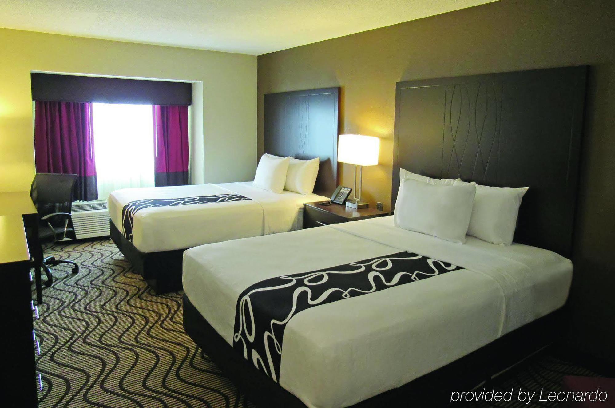 La Quinta By Wyndham Collinsville - St. Louis Bagian luar foto