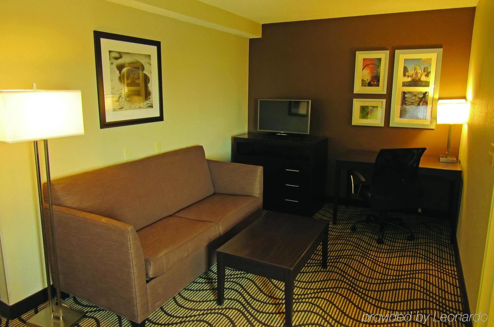 La Quinta By Wyndham Collinsville - St. Louis Bagian luar foto