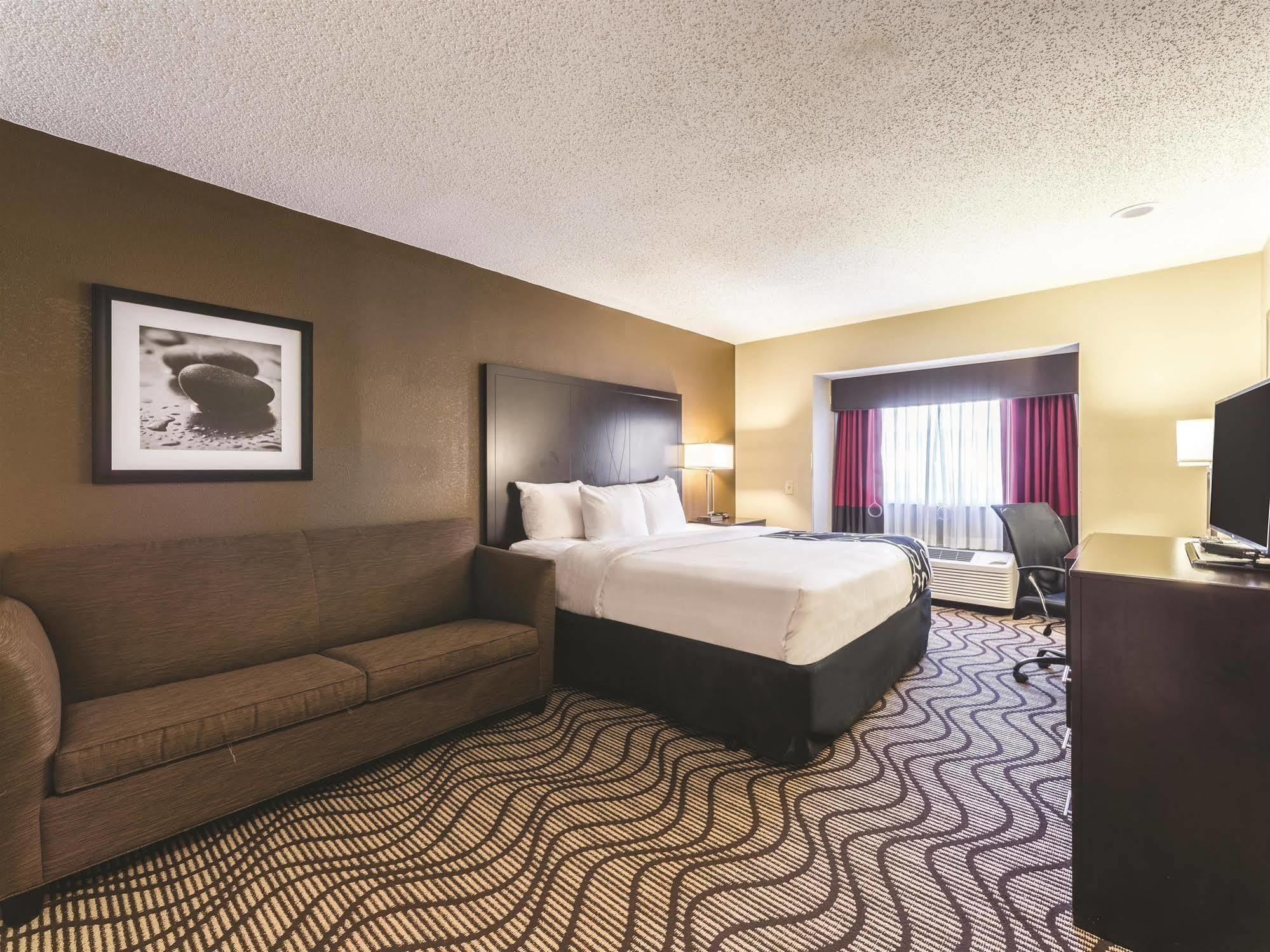 La Quinta By Wyndham Collinsville - St. Louis Bagian luar foto